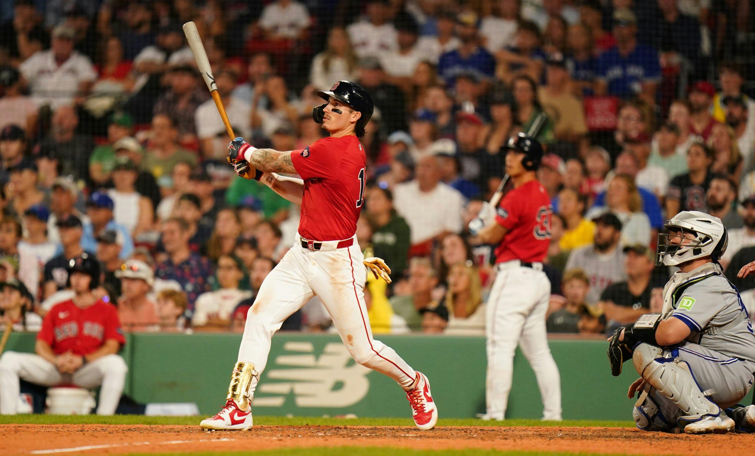 Boston Red Sox center fielder Jarren Duran (16) hits a two run home run against the Toronto Blue Jays in the eighth inning at Fenway Park.